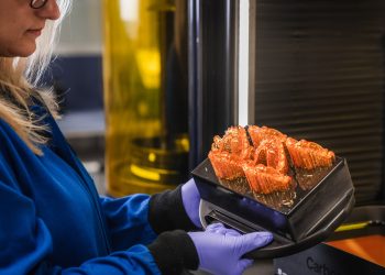 碳推出新的3D打印树脂，用于柔性局部假牙